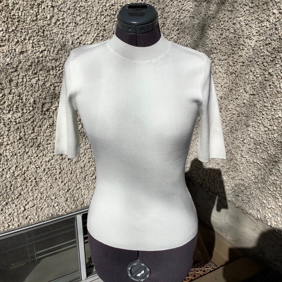 CONTEMORAINE by Simons  White short sleeve summer sweater size small - Picture 1 of 7